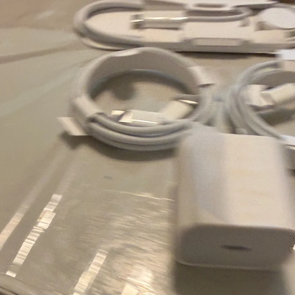 Apple White Charging Cables and Watch Charger Accessory Set